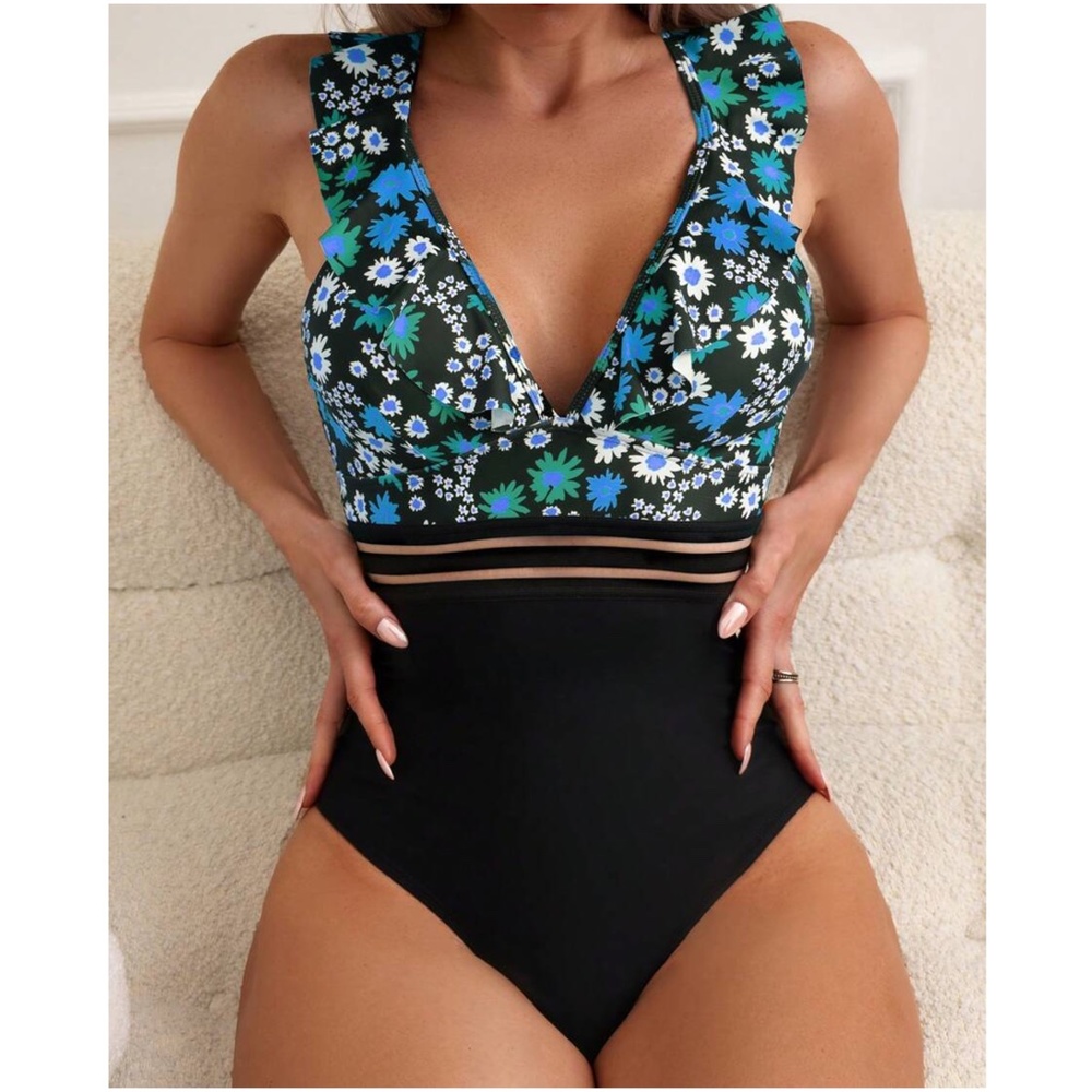 Boho Floral Print Ruffle Criss Cross Monokini One Piece Swim - Picture 8 of 9
